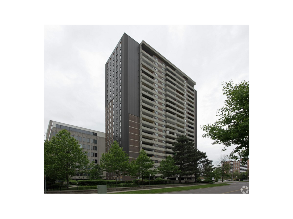 Lancaster Square Apartments 8 Lomond Dr Toronto, ON