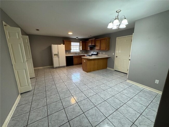 Foto del edificio - 745 Applegate Ln