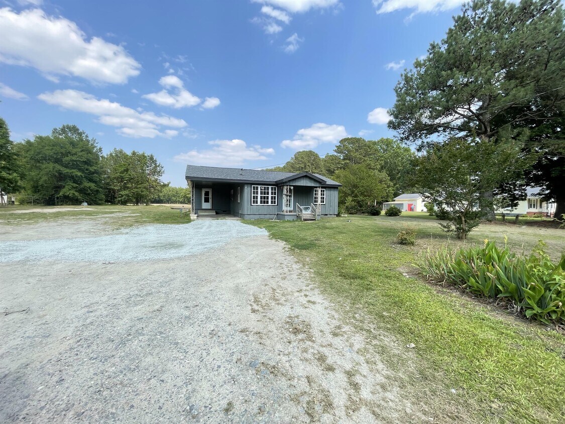 Primary Photo - 1239 Brogden Rd