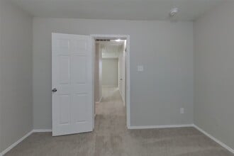 Building Photo - 8515 Bartletts Harbor Ct