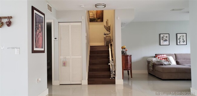Foto del edificio - 7161 SW 55th Ter W