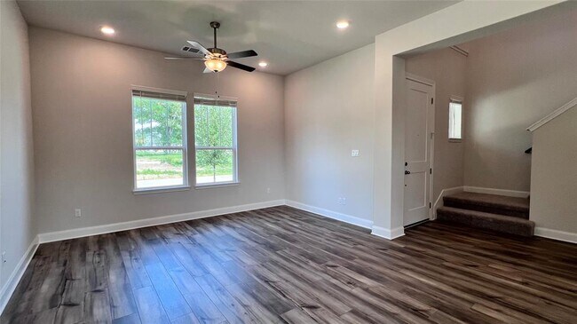 Foto del edificio - 276 Reveille Dr