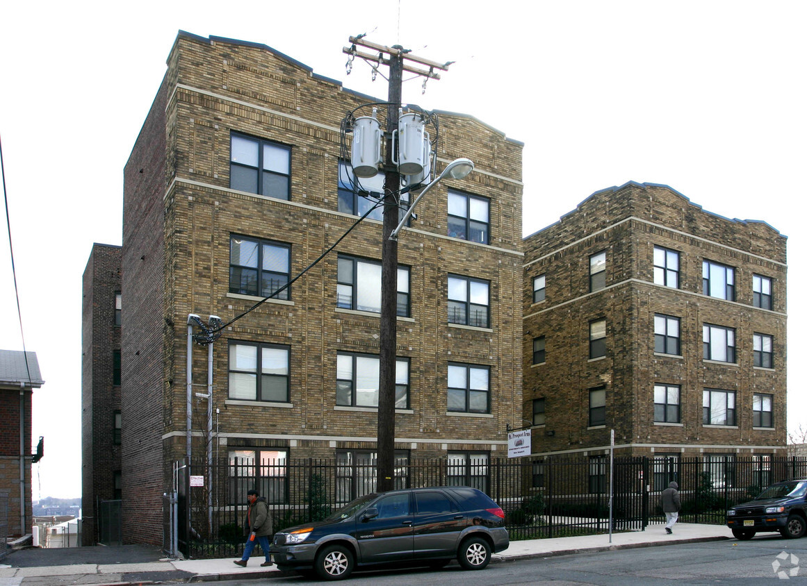 Mt. Prospect Apartaments - Mt. Prospect Apartments