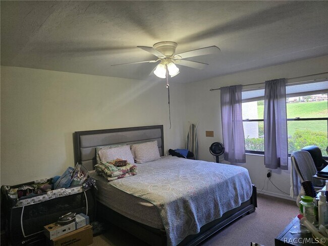 Foto del edificio - 651 E Hartford St