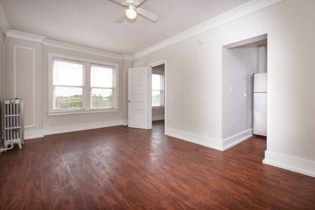 Foto del edificio - 6743 N Ashland Ave