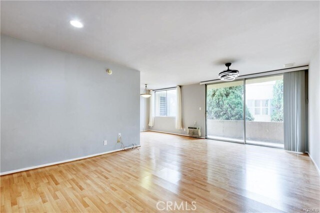 Building Photo - 514 S Harvard Blvd