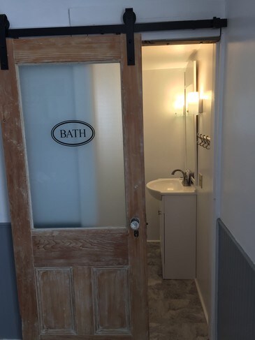 Building Photo - 101 Main St