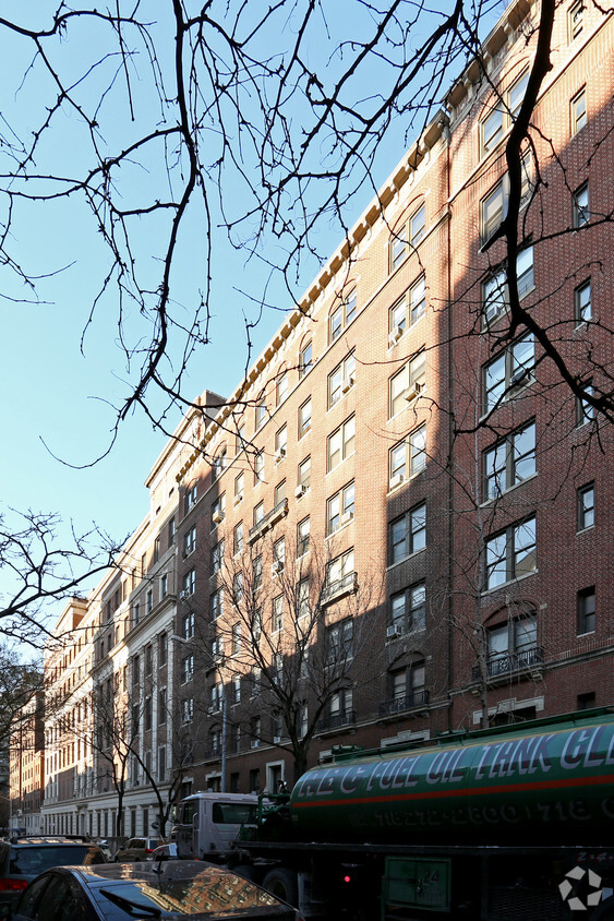 Building Photo - 115 W 73rd St