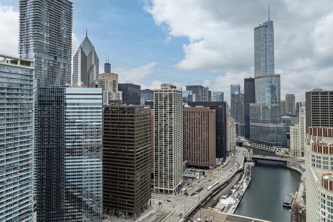 Aerial Context - Columbus Plaza