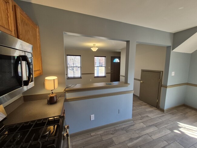 Building Photo - 1616 Gallagher St