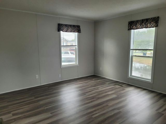 Building Photo - 925 Hamlet Cir