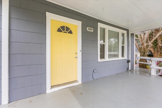 Building Photo - 3694 Grandy Ave