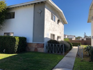 Building Photo - 404 S 5th Ave