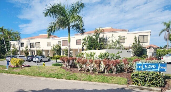 Foto del edificio - 6290 Bahia Del Mar Cir N