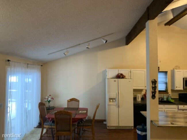 Building Photo - 4 br, 3 bath House - 4362 , Atchison Cir