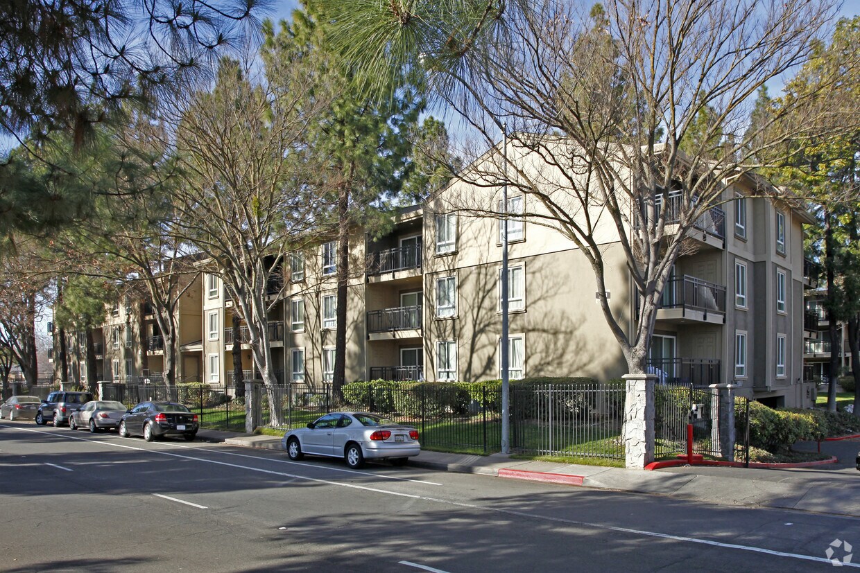 Fountains at Point West Rentals Sacramento, CA