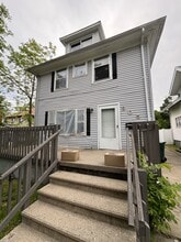 Building Photo - 805 Riverview Ave