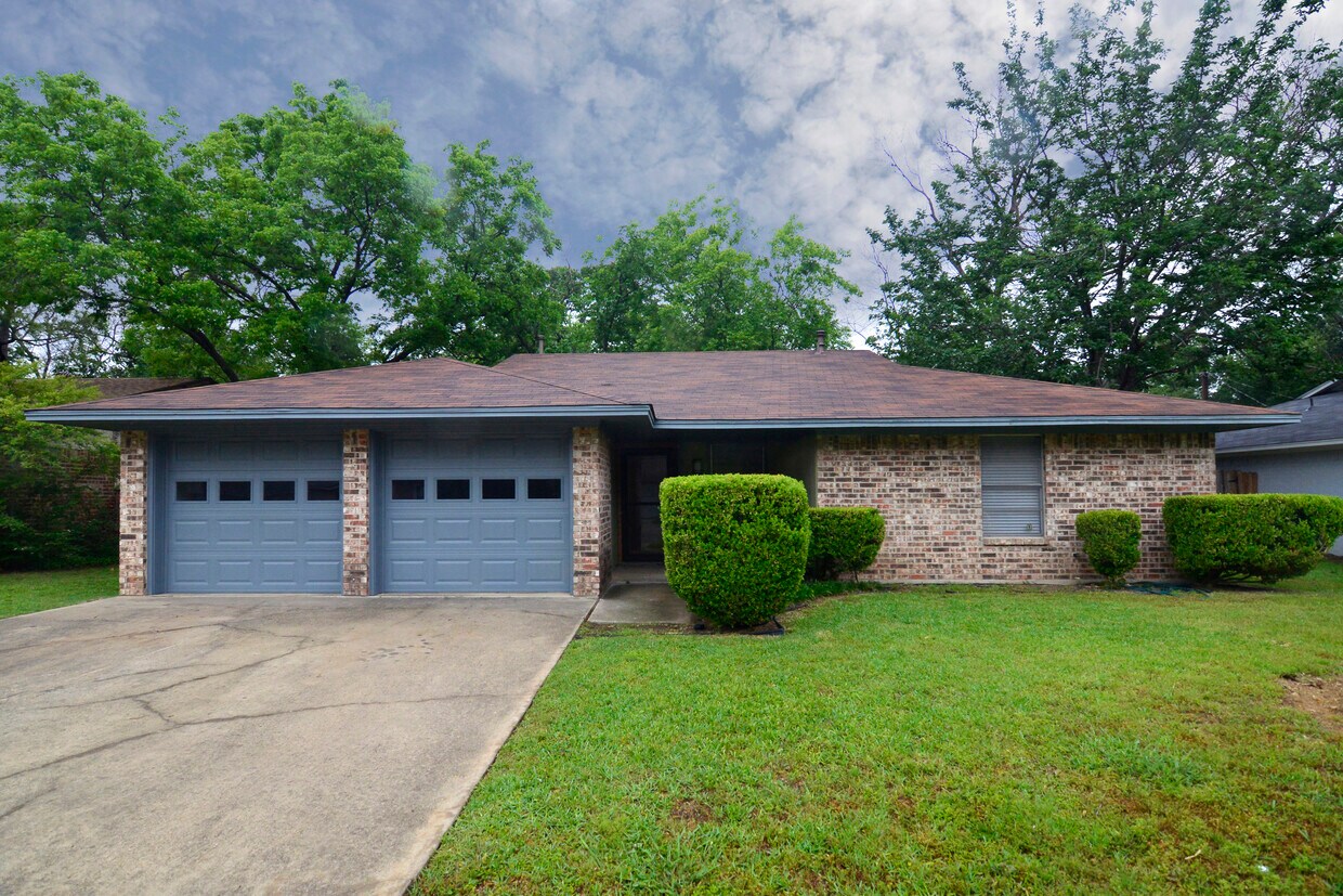 3419 Hummingbird Ln, Denton, TX 76209 House Rental in Denton, TX