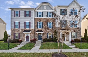 Building Photo - 7832 Mint Ln