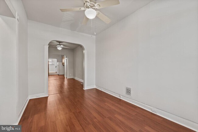 Foto del edificio - 733 S Conkling St