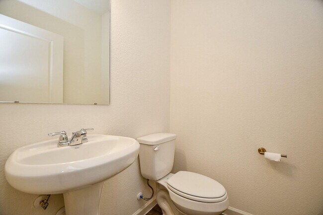Foto del edificio - 13526 Kinsman Road