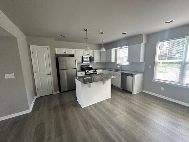 Foto del edificio - 115 High Pointe Dr