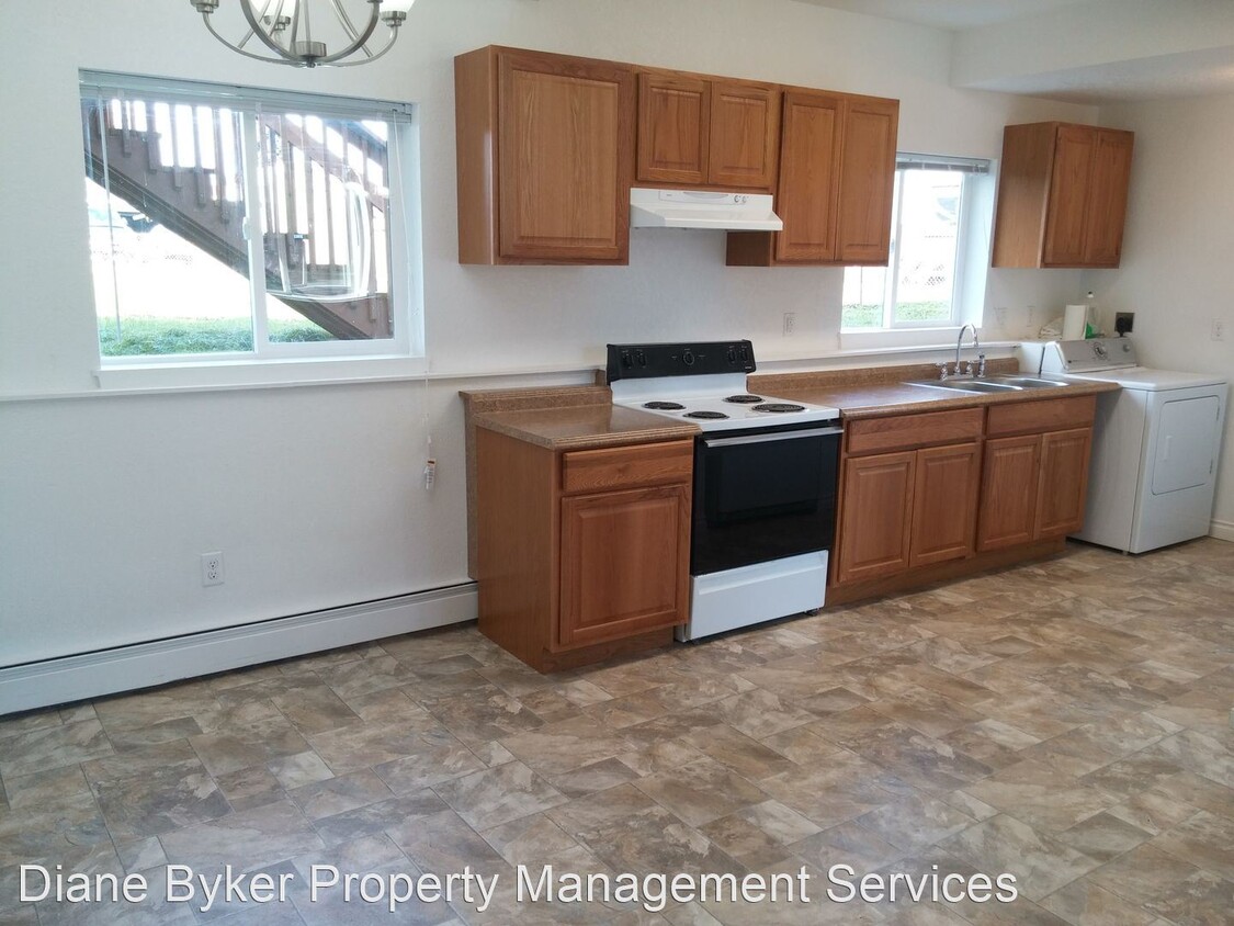 Foto principal - 830 Cedar St