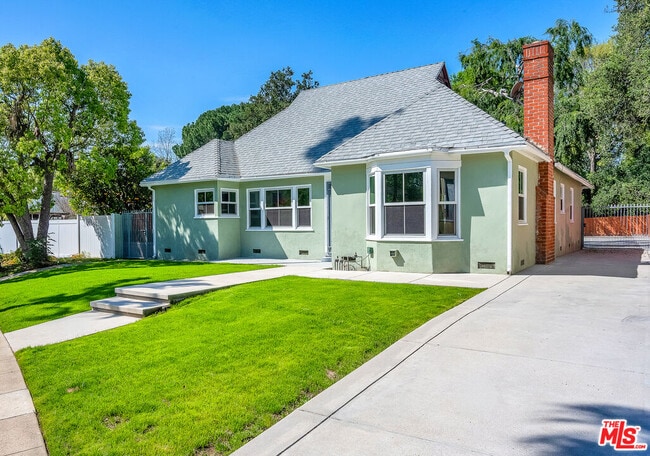 Foto del edificio - 1091 Palm Terrace