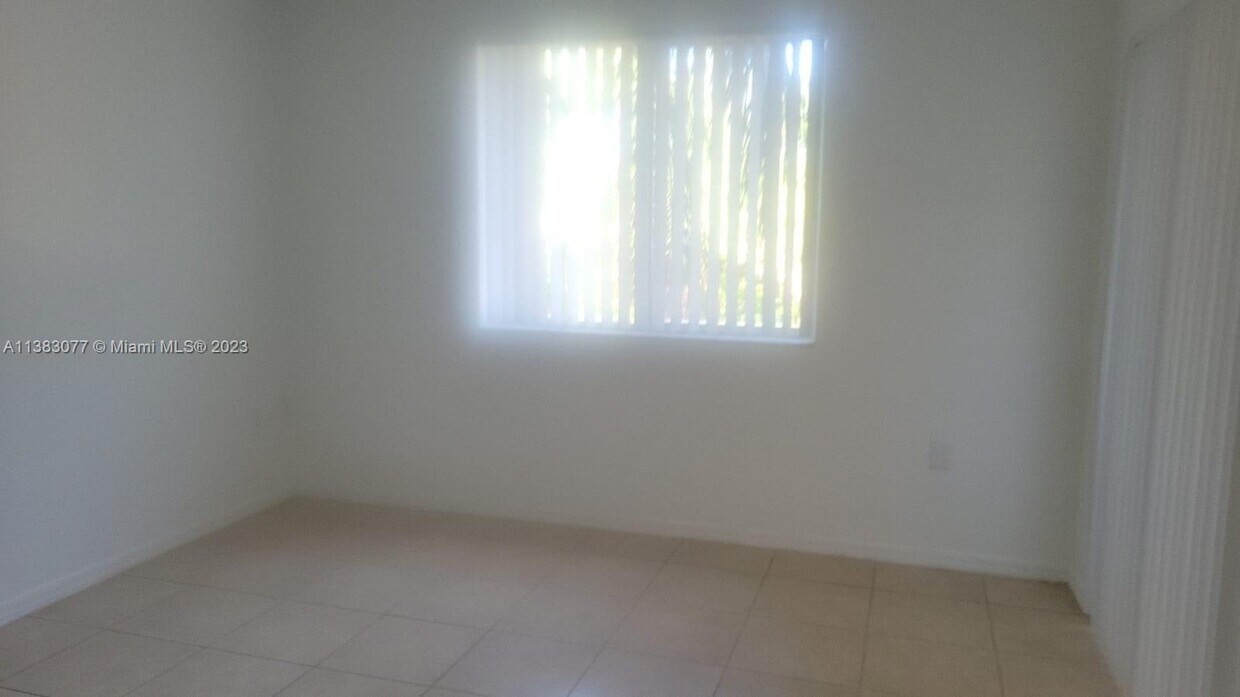 Foto del edificio - 3854 Lyons Rd