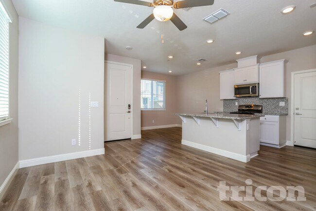 Building Photo - 2628 Miller Run Ln