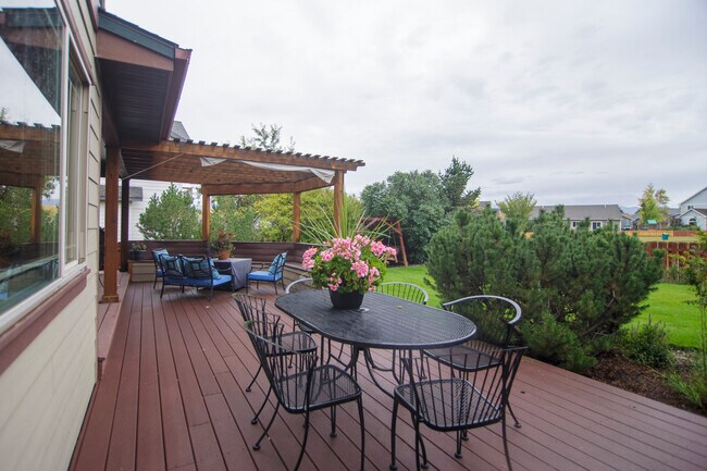 Building Photo - 64 E Katina Ct