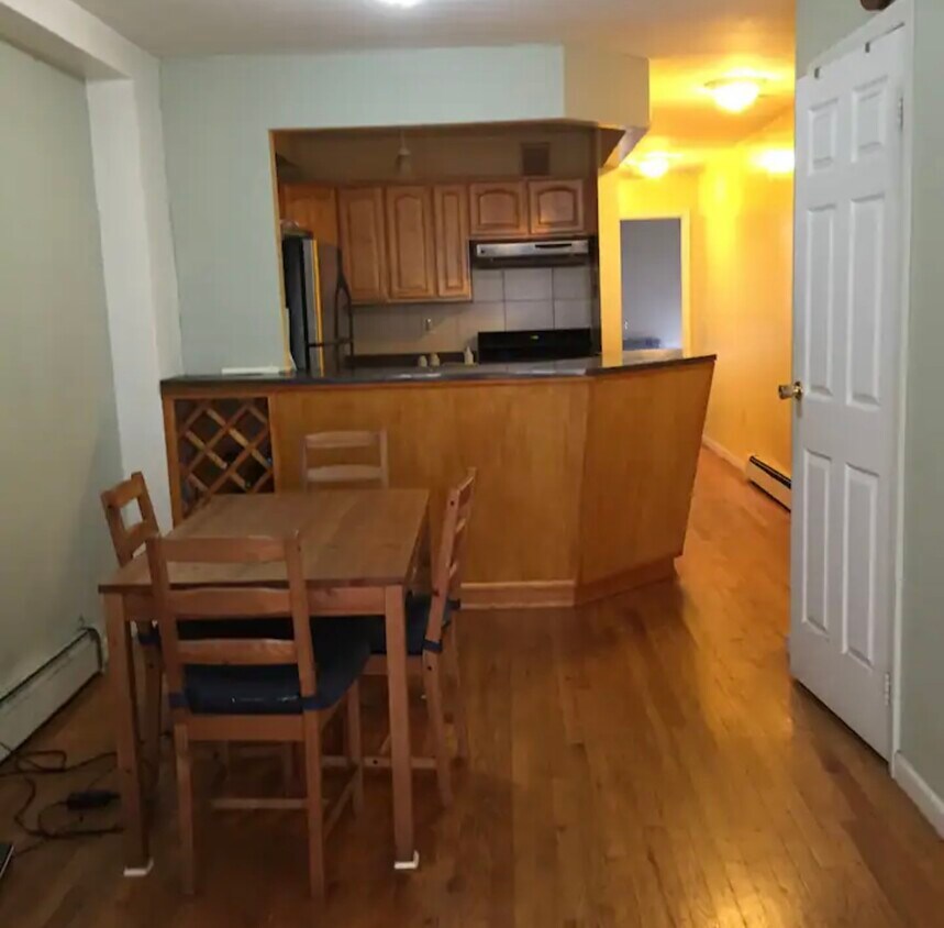 Primary Photo - 3097 Heath Ave