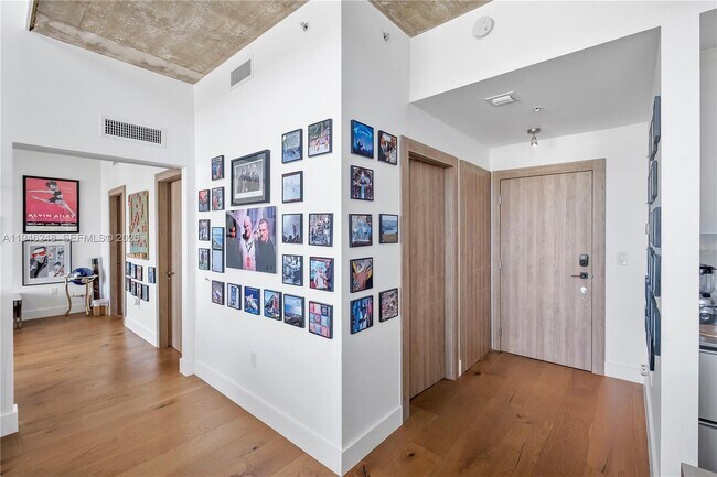 Foto del edificio - 3470 E Coast Ave