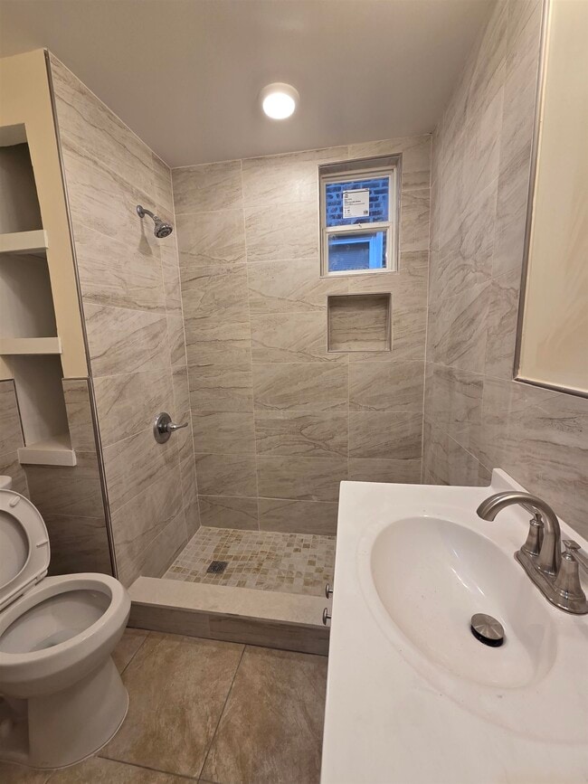 Foto del edificio - 704 90th St