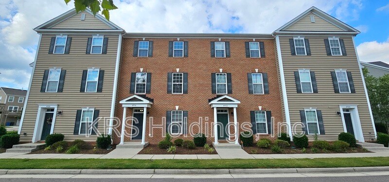 Primary Photo - 4916 Limestone Ave