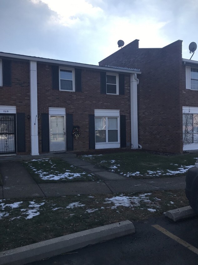 Foto principal - 707 Ferndale Ct