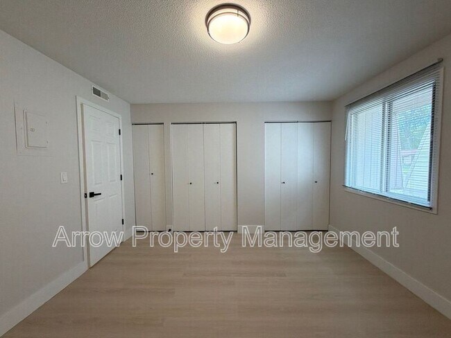 Foto del edificio - 3619 N 60th St