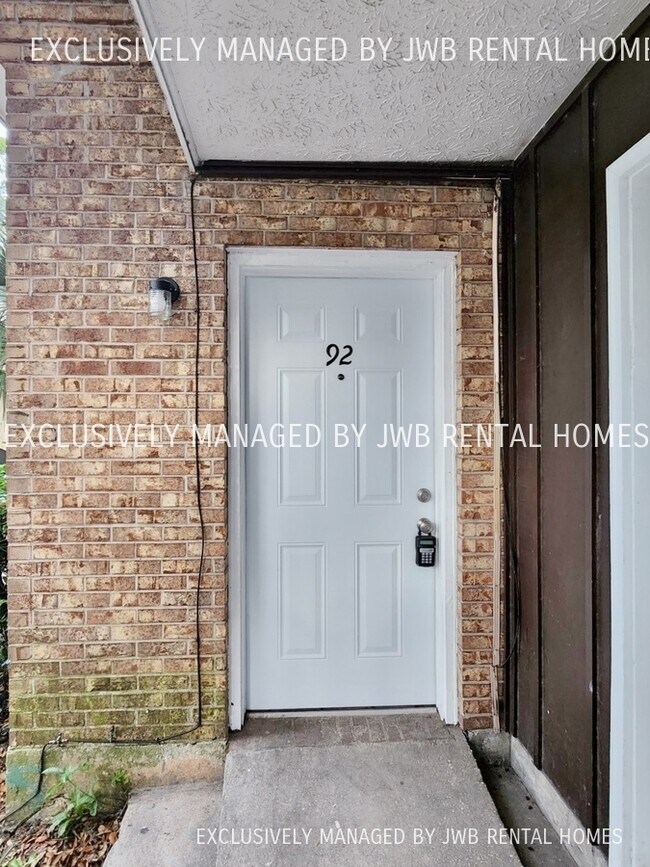 Building Photo - 7201 Arlington Expy