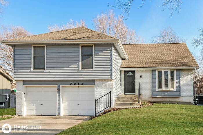 Foto principal - 2012 E Sunvale Dr, Olathe, KS 66062