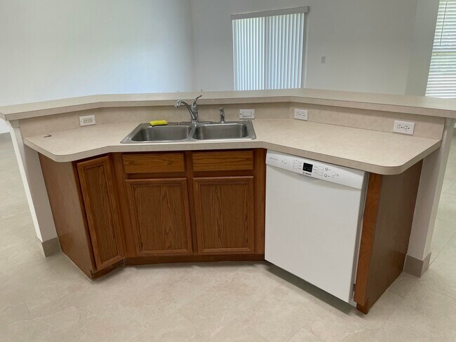 Foto del edificio - 4189 SW Spickler St