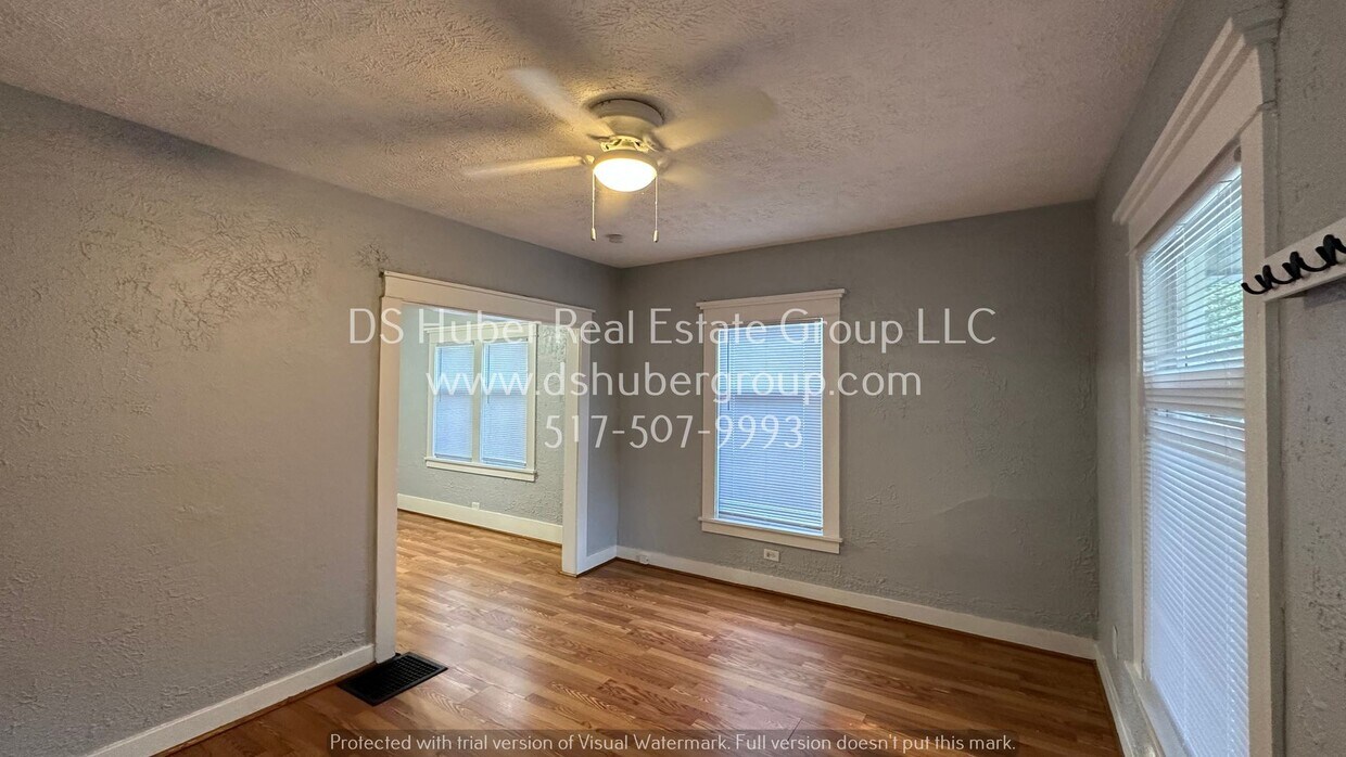 Primary Photo - 1524 Ballard St