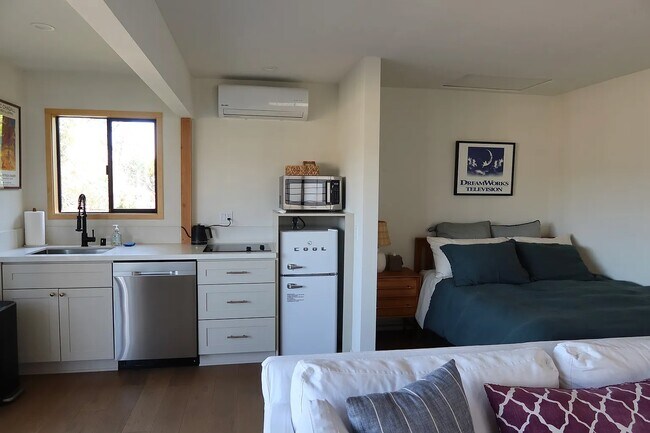 Foto del edificio - 1388 Lucile Ave