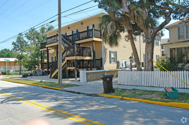 Building Photo - 73 Orange St