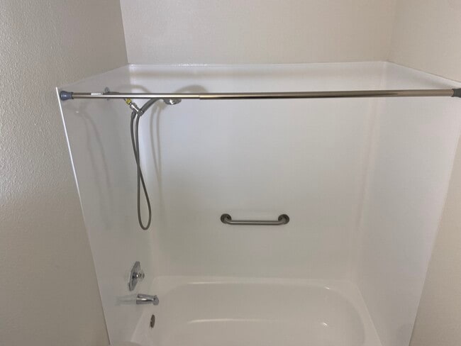 Building Photo - Silk Oak Apartments