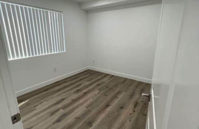 Primary Photo - 1255 W 8th St
