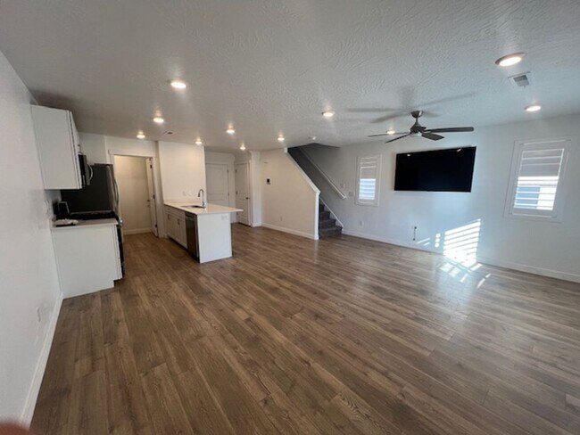 Foto del edificio - Flexible lease terms!