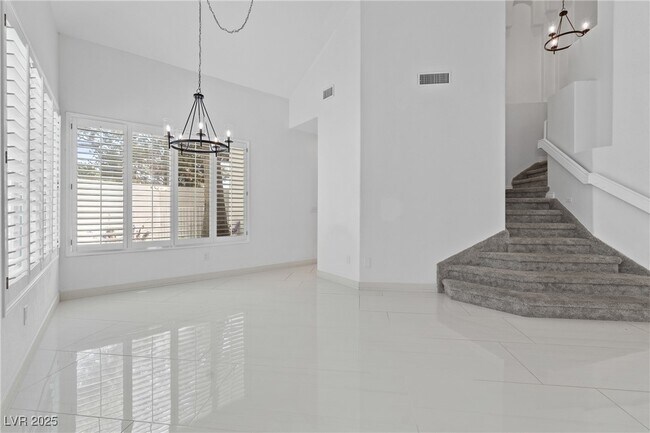 Foto del edificio - 3004 Sun Lake Dr