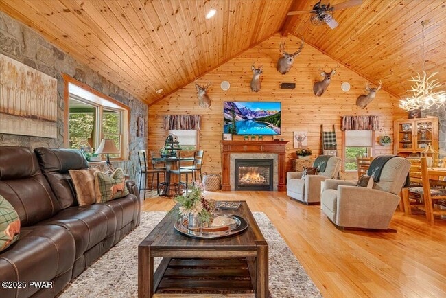 Foto del edificio - 134 Split Rock Rd