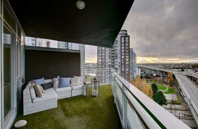 Photo du bâtiment - 1390 Granville St