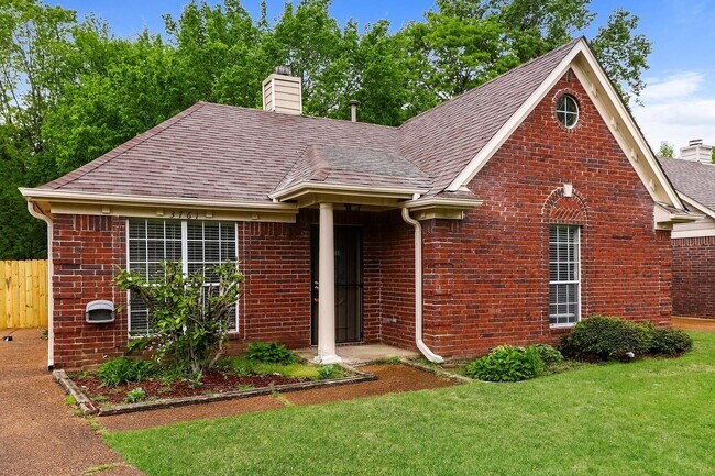 Building Photo - 3761 Clarion Dr